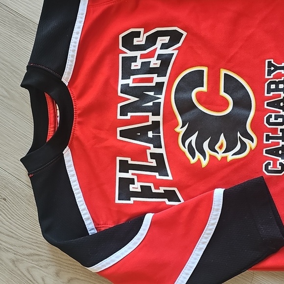 Mighty Mac NHL Calgary Flames Jersey Size 3T - Picture 3 of 14